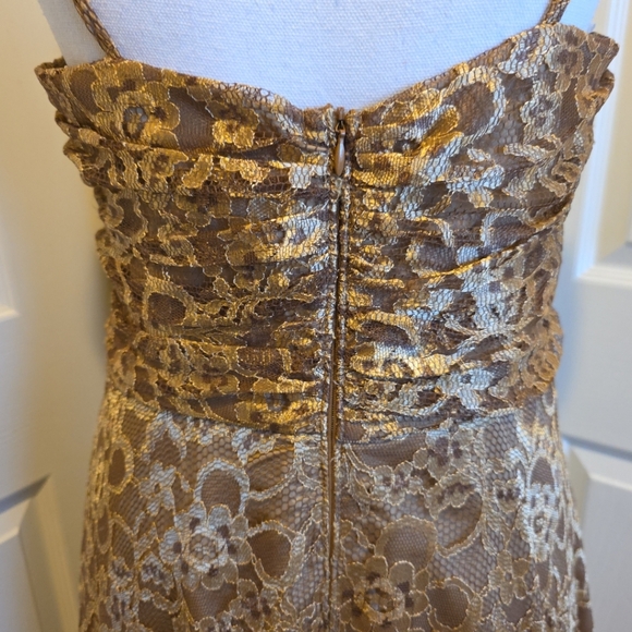 JOSEPH RIBKOFF GOLD LACE DRESS, SIZE 10 - Picture 6 of 11